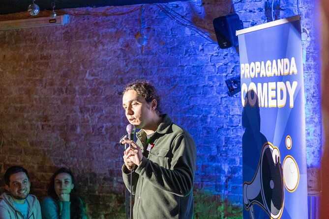 dark-humor-comedy-show-in-english-in-berlin-2