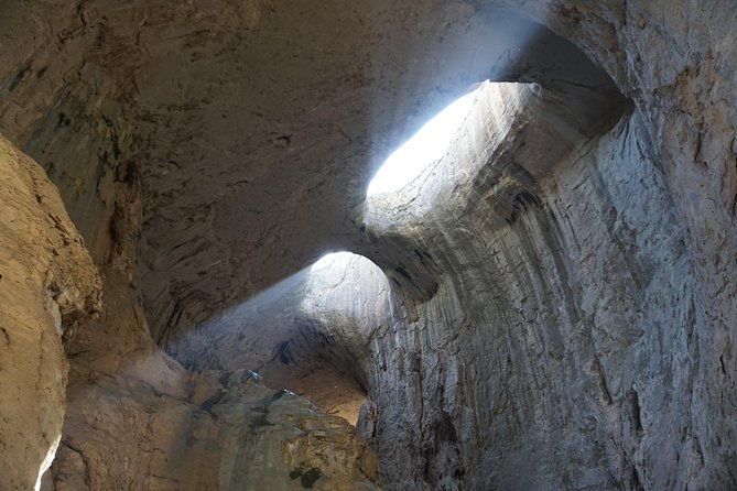 day-tour-gods-eyes-cave-saeva-dupka-cave-glozehne-monastery