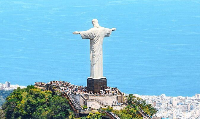 day-tour-in-rio-christ-the-redeemer-sugarloaf-mountain-lunch-and-city-tour
