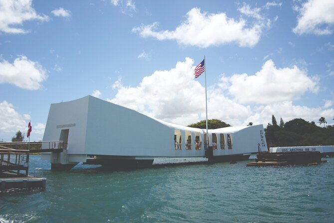 day-trip-from-kauai-to-oahu-wwii-pearl-harbor-heroes
