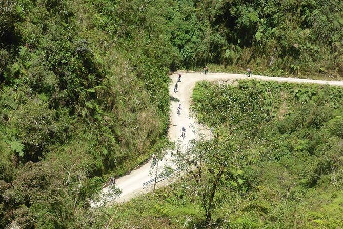 death-road-biking-double-suspension-bike-shared-tour