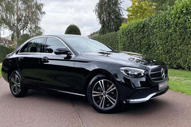 departure-private-transfer-santiago-de-compostela-to-scq-airport-by-business-car