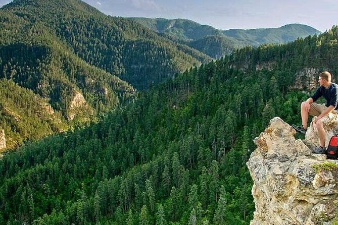 devils-tower-deadwood-spearfish-canyon-waterfalls-picnic-2