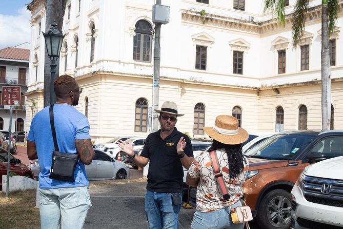 discover-casco-viejo-secrets