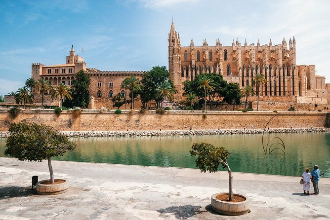 discover-the-major-cultural-attractions-of-palma-de-mallorca-on-a-private-tour