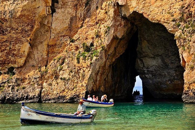 discovering-gozo-full-day-incl-guide-train-ggantija-temples-2
