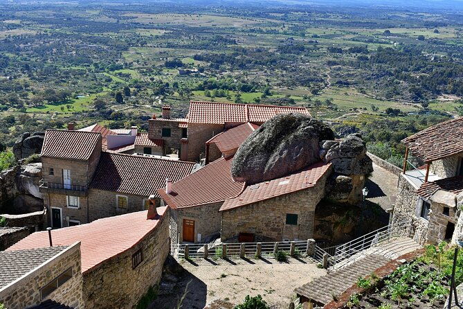 discovering-the-historic-village-of-monsanto