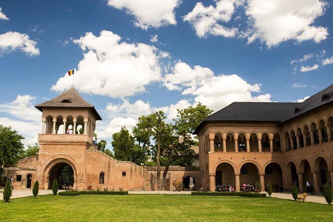 draculas-tomb-and-mogosoaia-palace-private-tour-from-bucharest