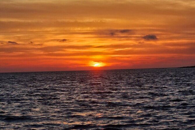 dreamy-sails-sunset-tour-with-dinner-and-wine
