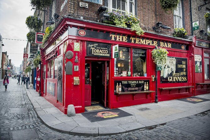 dublin-old-town-famous-pubs-exploration-game-and-tour