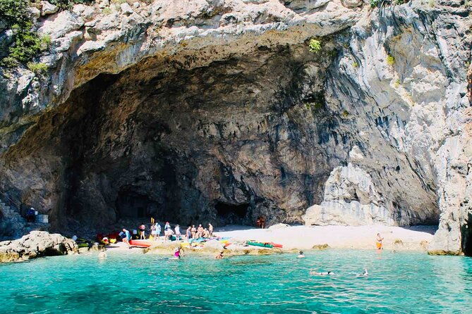 dubrovnik-boat-tour-lokrum-island-betina-cave-st-jacobs-beach