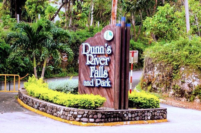dunns-river-falls-and-ocho-rios-shopping-tour-from-falmouth