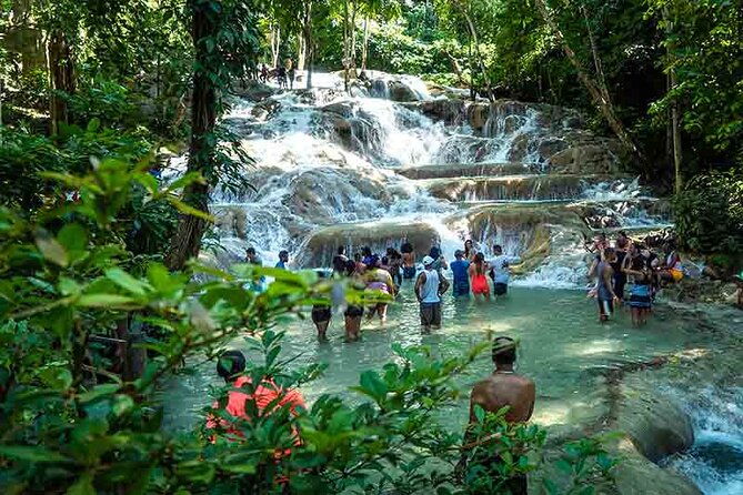 dunns-river-falls-climb-and-beach-include-entry-fee-%e1%b5%94%e1%b5%95%e1%b5%94