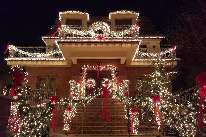 dyker-heights-brooklyn-christmas-lights-tour