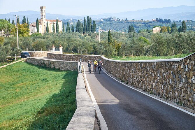 e-bike-chianti-classico-tuscany-tour-with-wine-lunch-at-farm