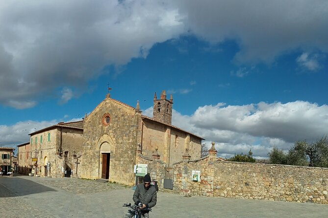 e-bike-rental-in-tuscany