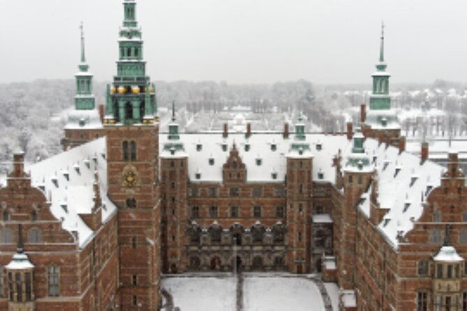 easy-tour-winter-kronborg-castle-and-fredriksborg-palace