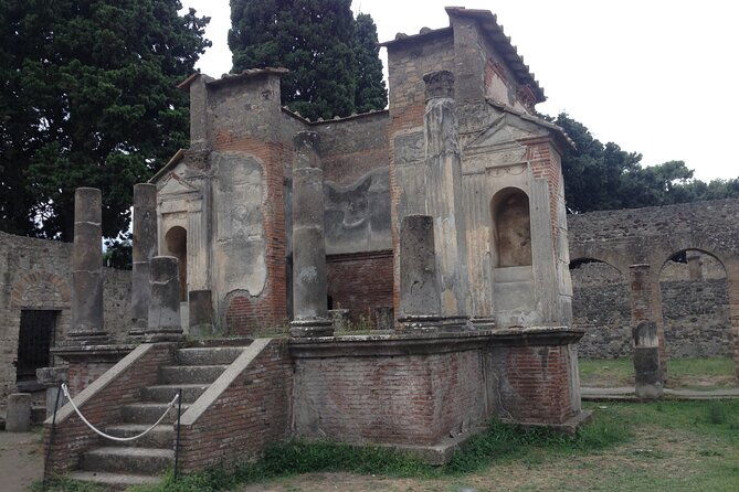 echoes-of-pompeii-a-self-guided-tour-through-mobile-app