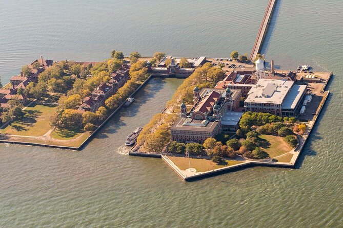ellis-island-and-statue-of-liberty-tour