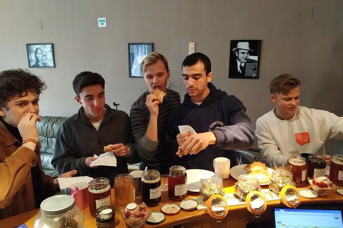 enchanting-honey-and-healing-tea-tasting-2