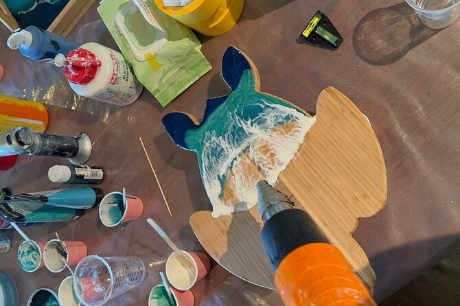 epoxy-resin-cheese-board-art-class