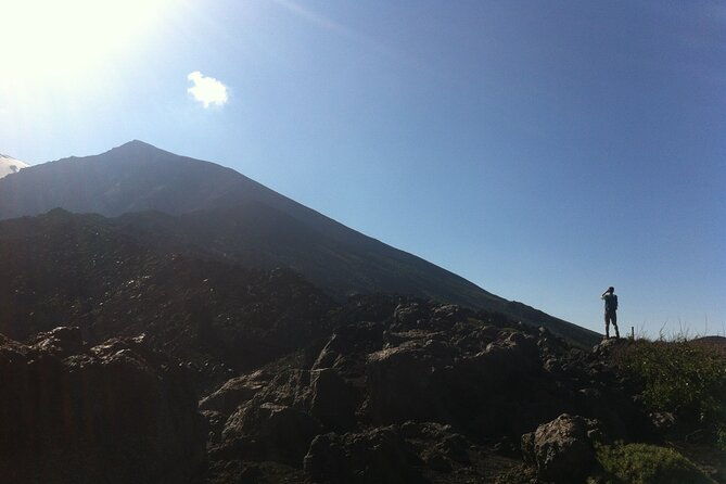 etna-wine-discovering-the-volcano-enjoying-a-wine-tasting