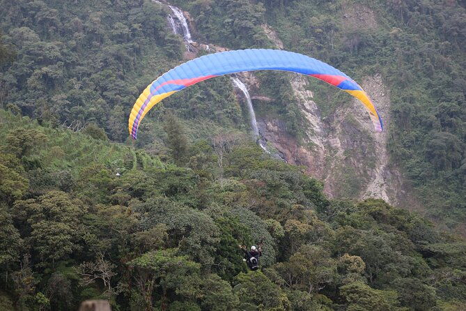 exciting-paragliding-flight-from-medellin-over-waterfalls