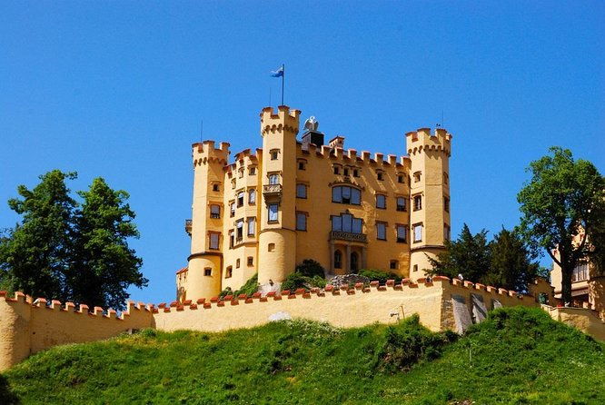 exclusive-3-royal-castle-skip-the-line-tour-of-neuschwanstein-linderhof-hohenschwangau-from-munich