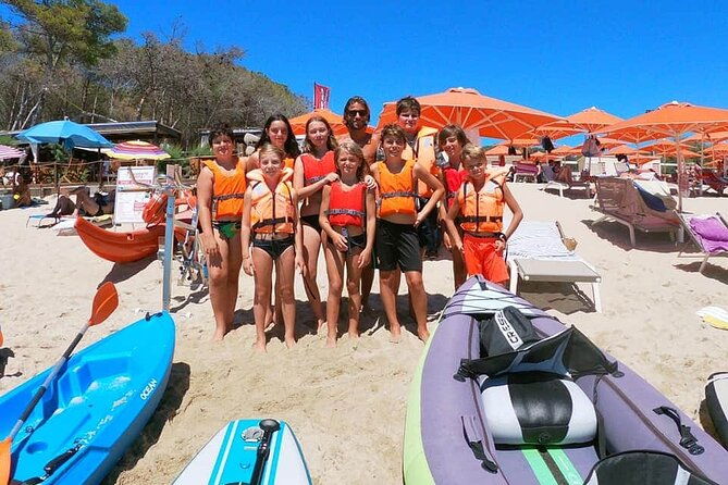 excursion-in-the-crystalline-sea-of-the-island-of-elba-in-sup-and-canoe