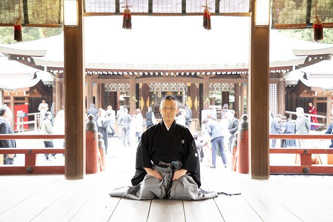 experience-kobudo-iai-heiho-using-mock-japanese-sword-ikebukuro