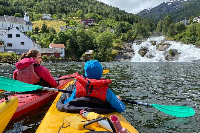 fjord-paddle-in-hellesylt-half-day-kayaking-tour