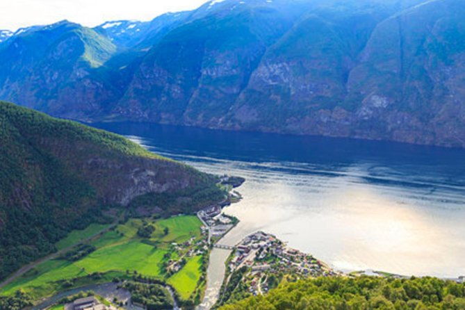 flam-the-spectacular-stegastein-viewpoint-tour-small-group-2