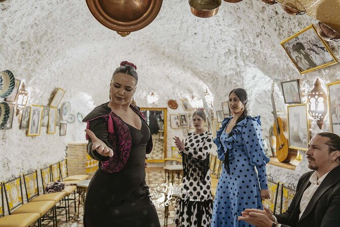 flamenco-show-in-cueva-los-amayas