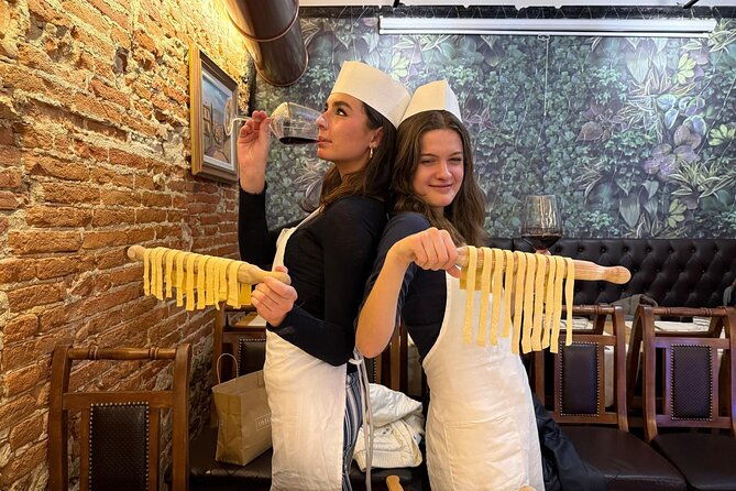 florence-cooking-class-fresh-pasta-unlimited-wine-free-aprons