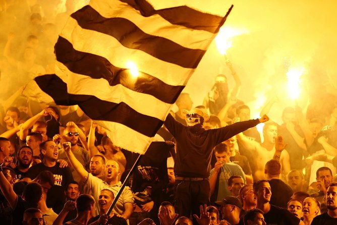 football-tour-red-star-and-partizan-ultras-history-4