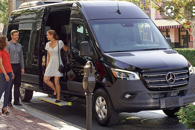 fort-lauderdale-airport-private-transfer-up-to-14-passengers