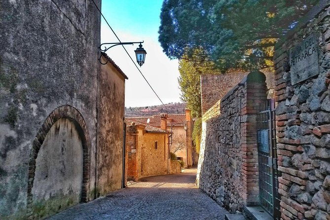 from-abano-montegrotto-tour-to-arqua-petrarca-medieval-village