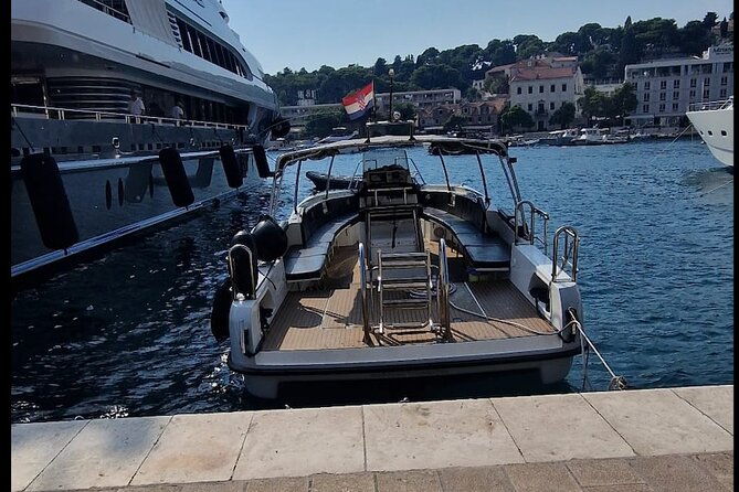 from-hvar-unforgettable-tour-to-the-island-vis-and-blue-cave