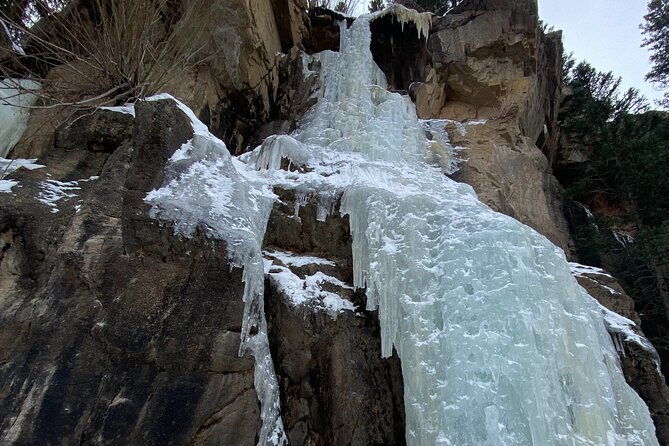frozen-waterfall-snowshoe-tour-estes-park