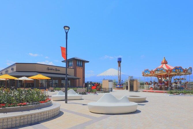 fuji-day-trip-to-hakone-pirate-boat-ropeway-gotemba-outlets