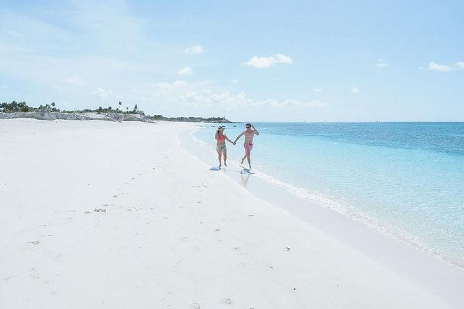 full-day-7hours-beach-bbq-snorkel-iguana-island-half-moon-bay-pine-cay-fun