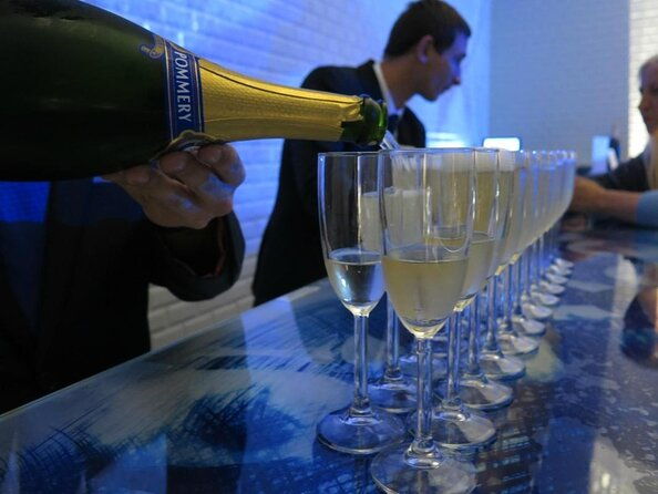full-day-champagne-pommery-small-group-tour-2