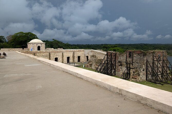 full-day-fort-san-lorenzo-canal-expansion-aqua-clara-tour-with-private-guide