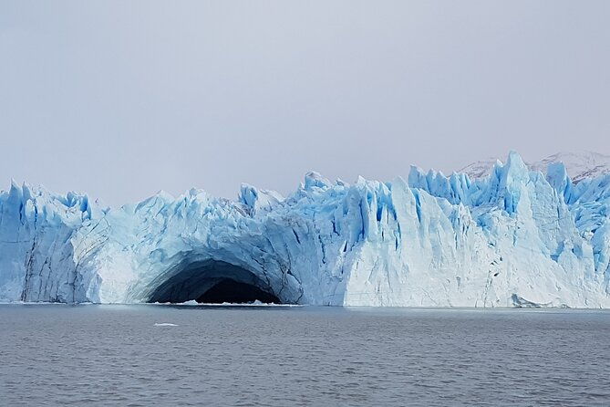 full-day-guided-tour-perito-moreno-national-park-and-glacier