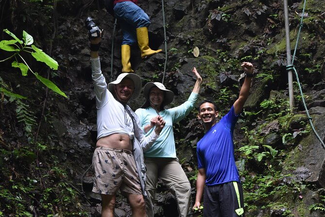 full-day-manuels-waterfalls-from-guayaquil