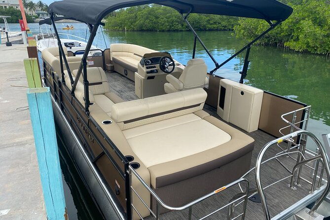 full-day-premium-24ft-pontoon-boat-with-cozy-lounge-upgrades