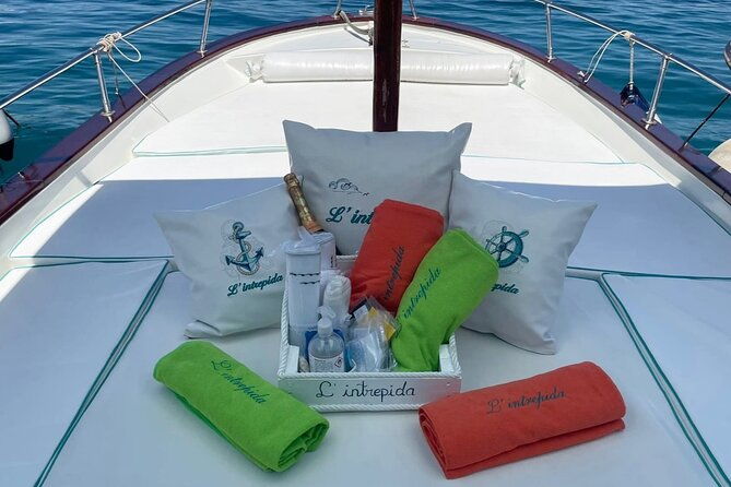 full-day-private-guided-boat-tour-of-the-capri-coast