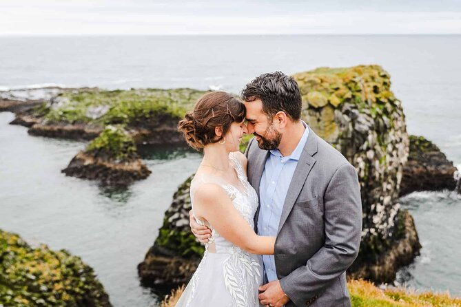 full-day-private-iceland-elopement-photographer
