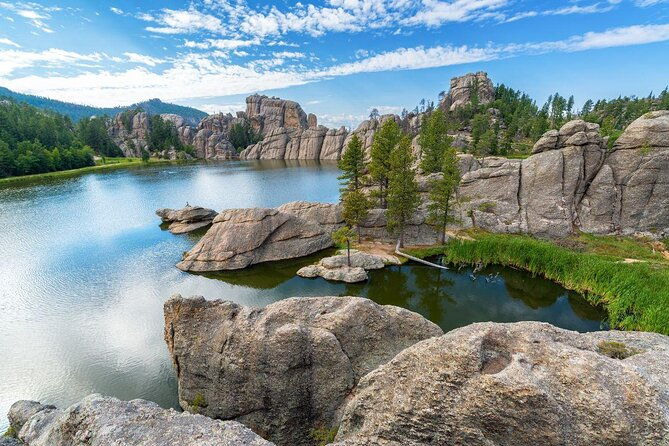 full-day-private-sightseeing-tour-in-south-dakota