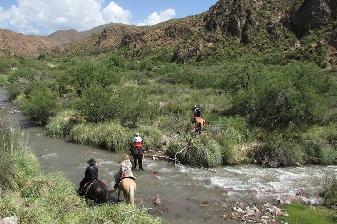 full-day-ride-at-the-foot-of-the-andes